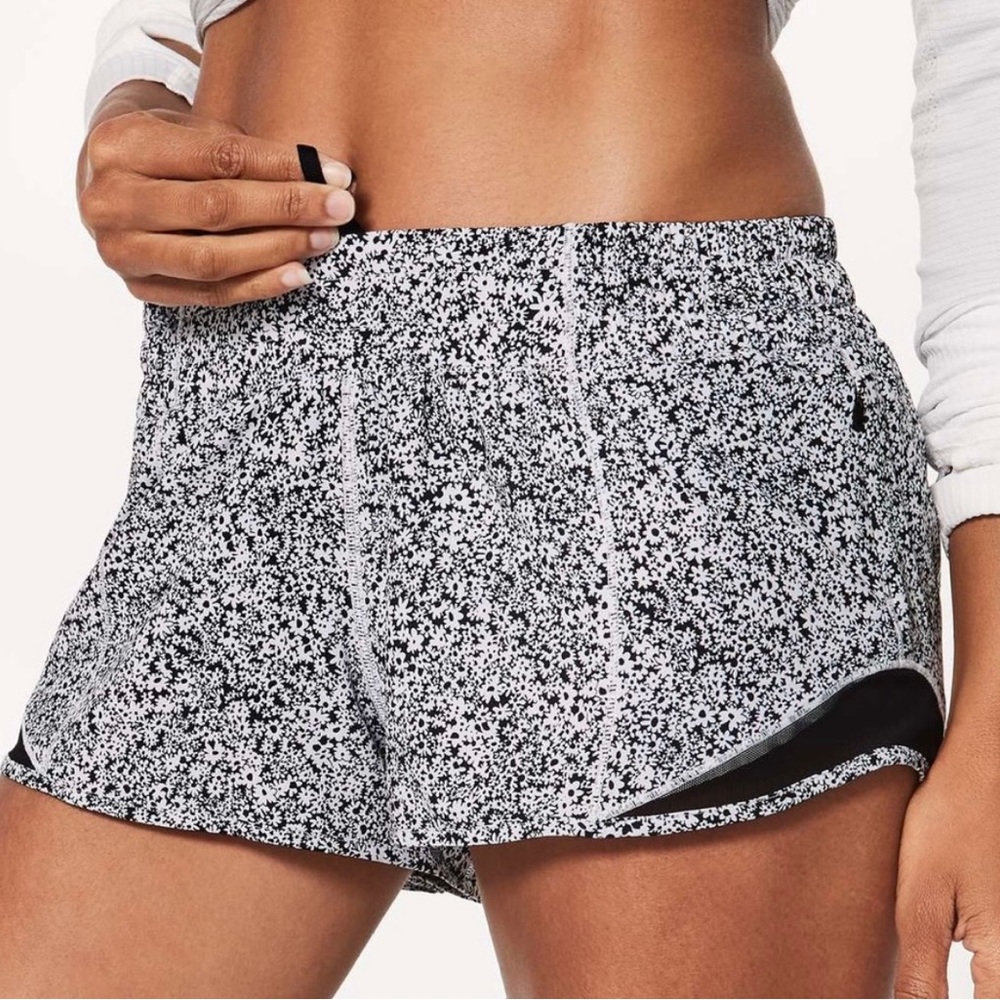 Lululemon Hotty-Hot short. Black and white floral size 10